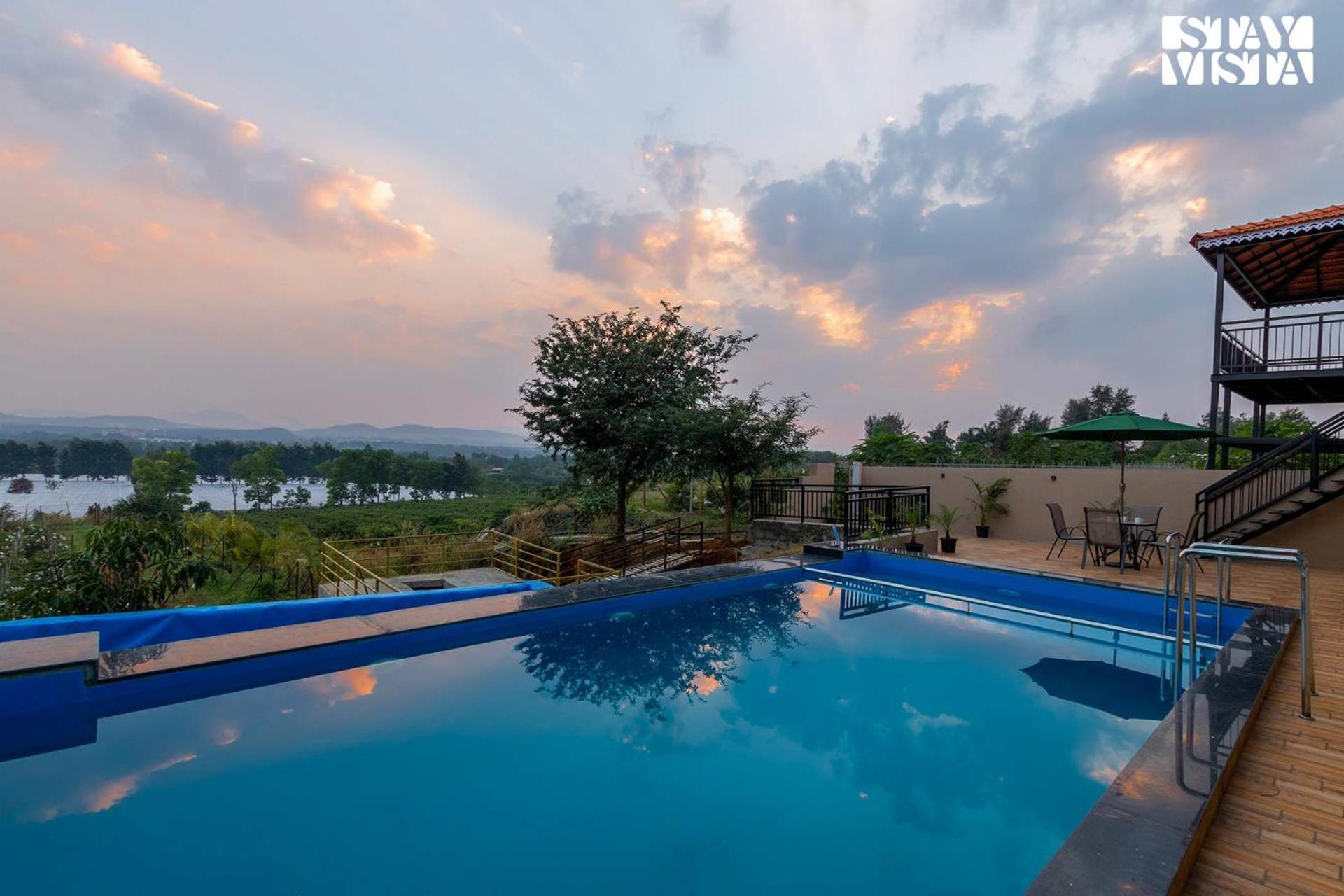 Stayvista'S Harvest Haven - Pool-View Villa With Deck & Machan Near Sula Nashik Zewnętrze zdjęcie